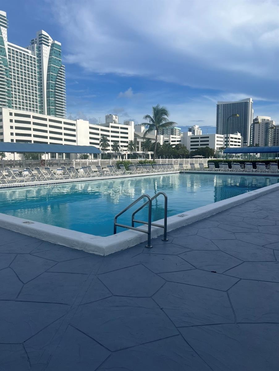 TOWERS OF OCEANVIEW SOUTH - Residential Lease
