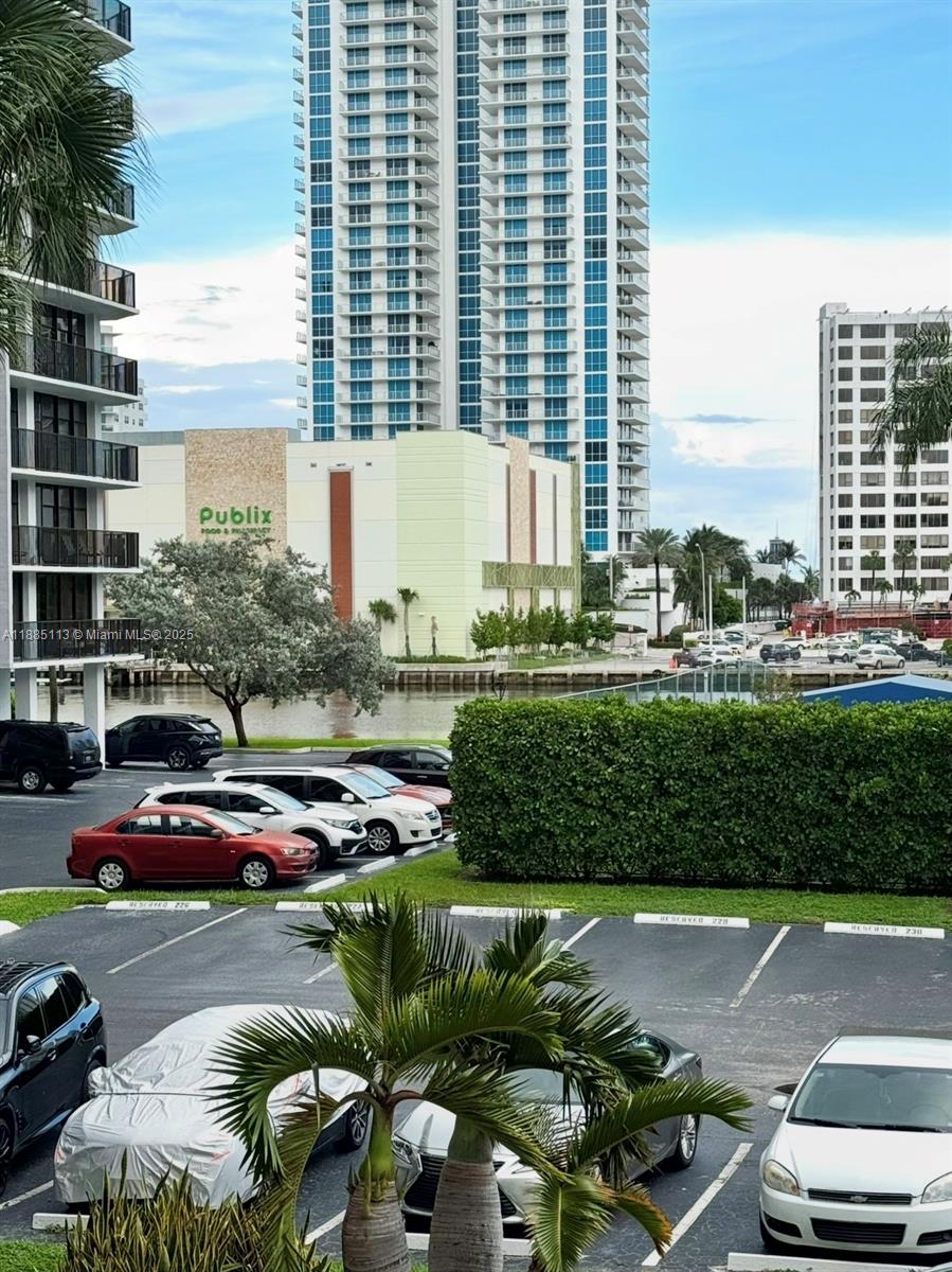 TOWERS OF OCEANVIEW SOUTH - Residential Lease