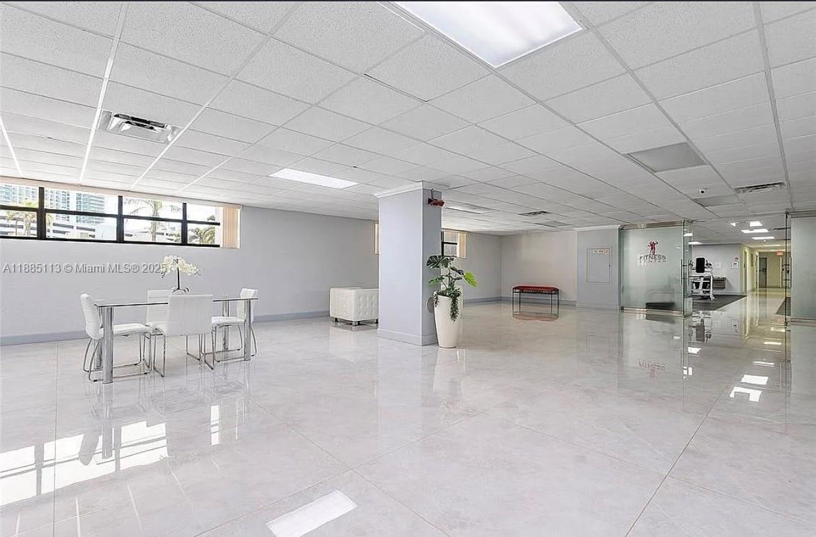 TOWERS OF OCEANVIEW SOUTH - Residential Lease
