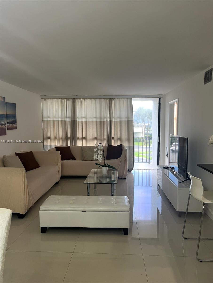 TOWERS OF OCEANVIEW SOUTH - Residential Lease