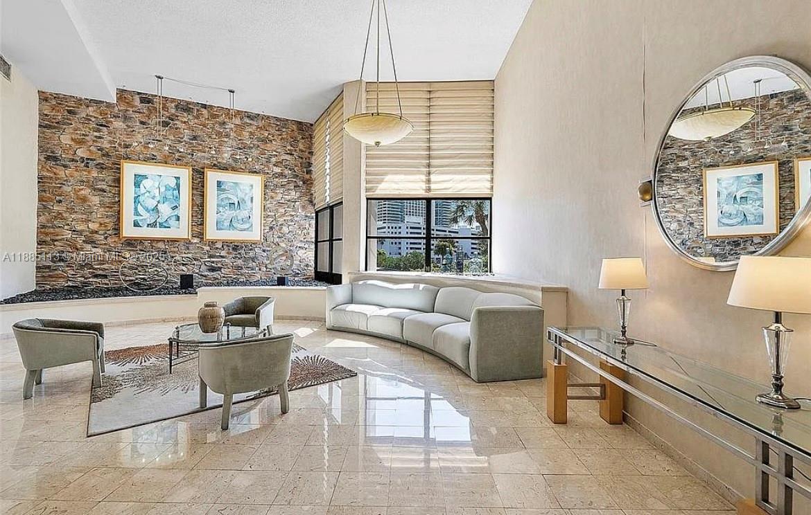TOWERS OF OCEANVIEW SOUTH - Residential Lease