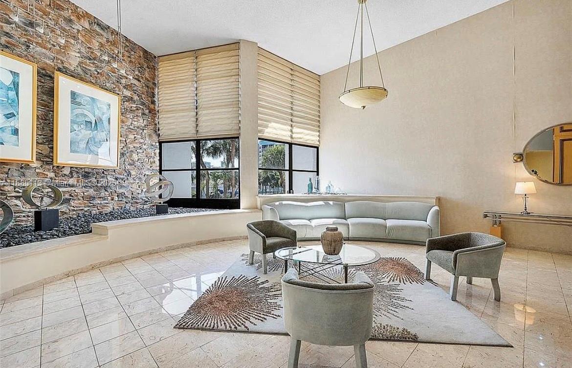 TOWERS OF OCEANVIEW SOUTH - Residential Lease