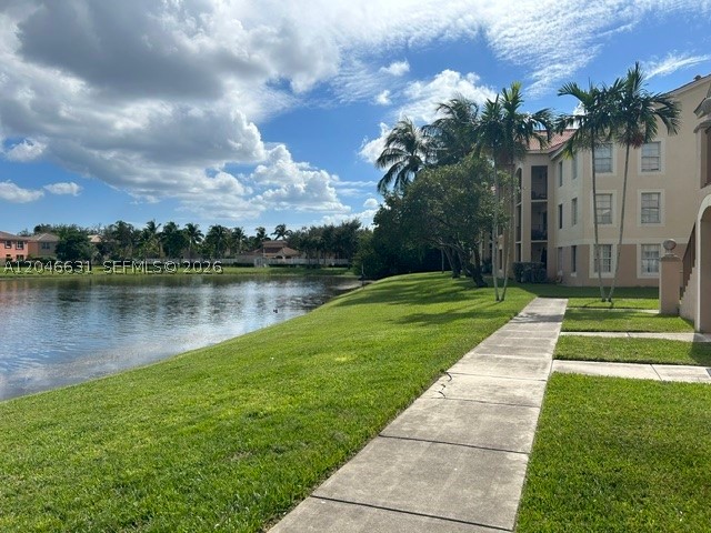 EMERALD ISLE AT LAGUNA LA - Residential Lease