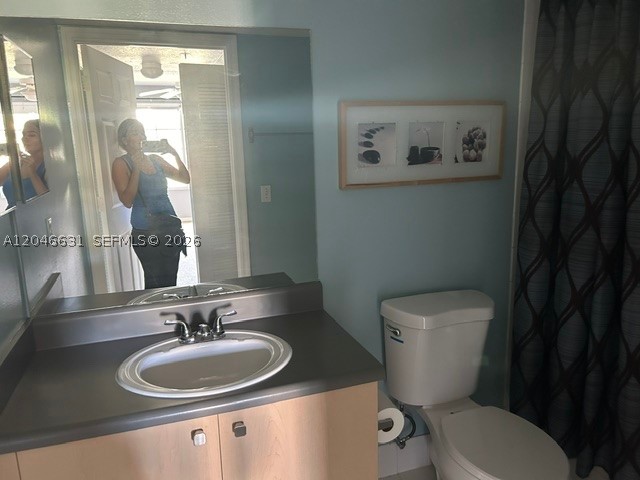 EMERALD ISLE AT LAGUNA LA - Residential Lease