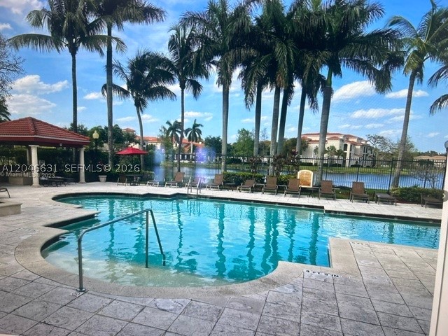 EMERALD ISLE AT LAGUNA LA - Residential Lease