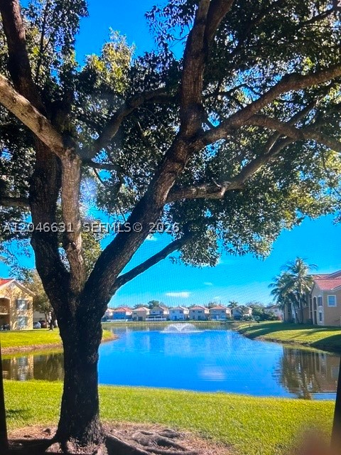 EMERALD ISLE AT LAGUNA LA - Residential Lease