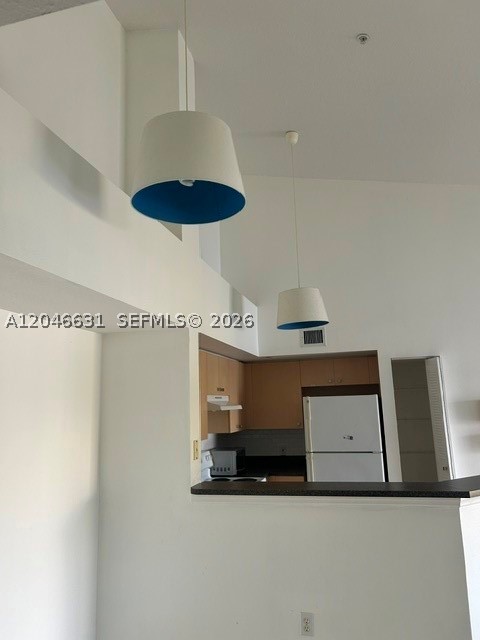 EMERALD ISLE AT LAGUNA LA - Residential Lease