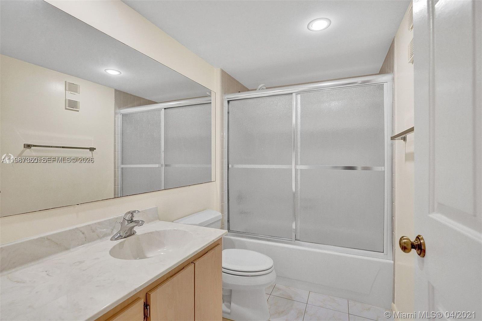 CONDO 21 OF WHITEHALL CON - Residential