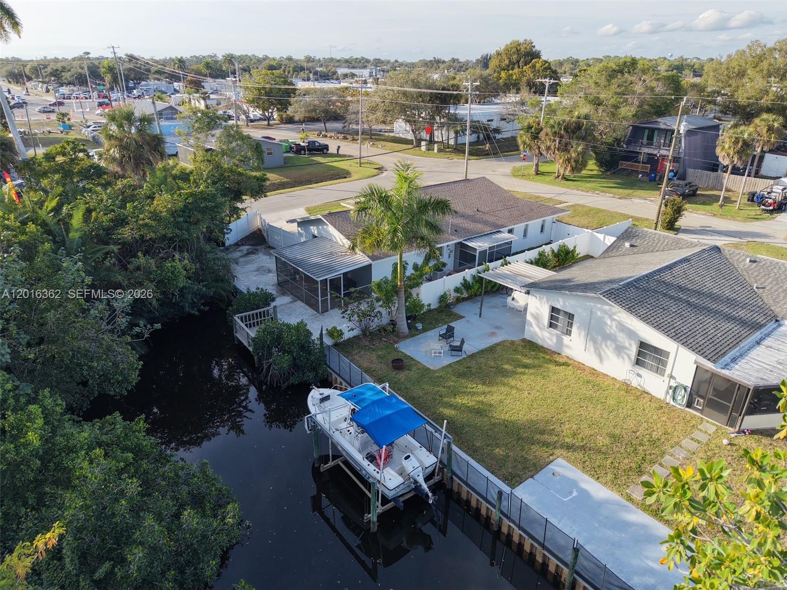 Holeusa - Residential