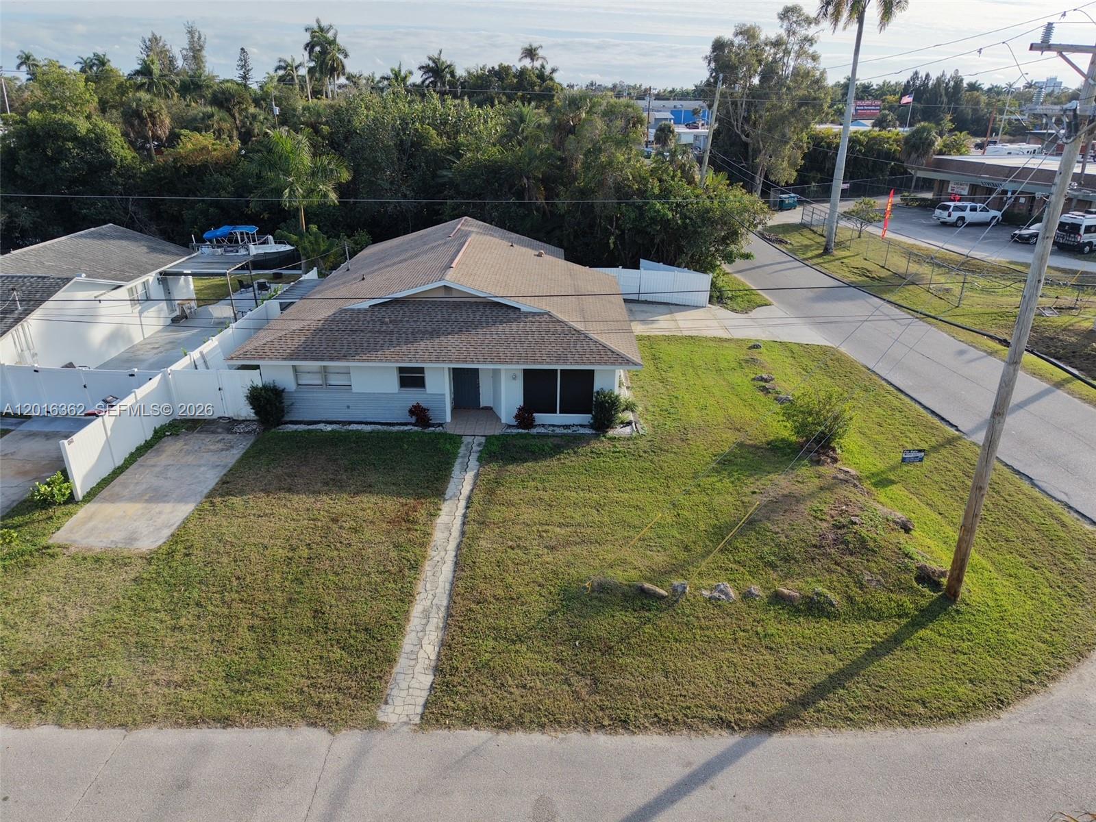 Holeusa - Residential