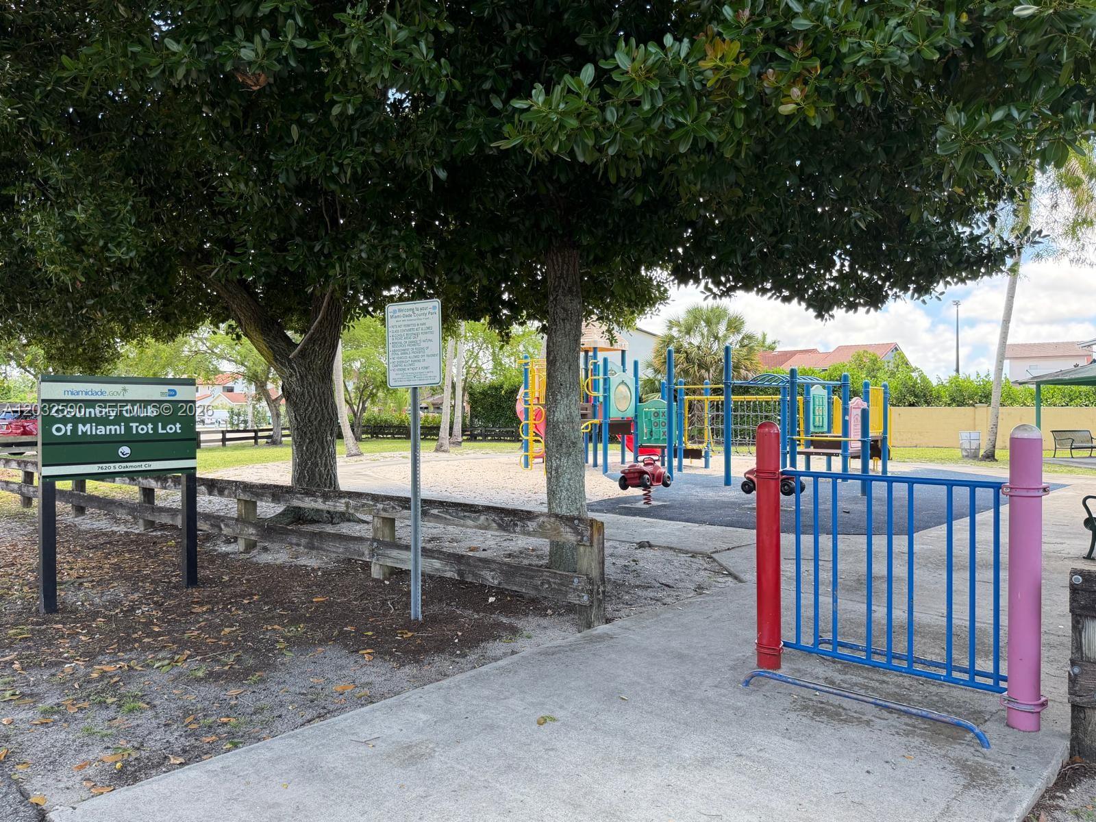 COUNTRY CLUB OF MIAMI FAI - Residential