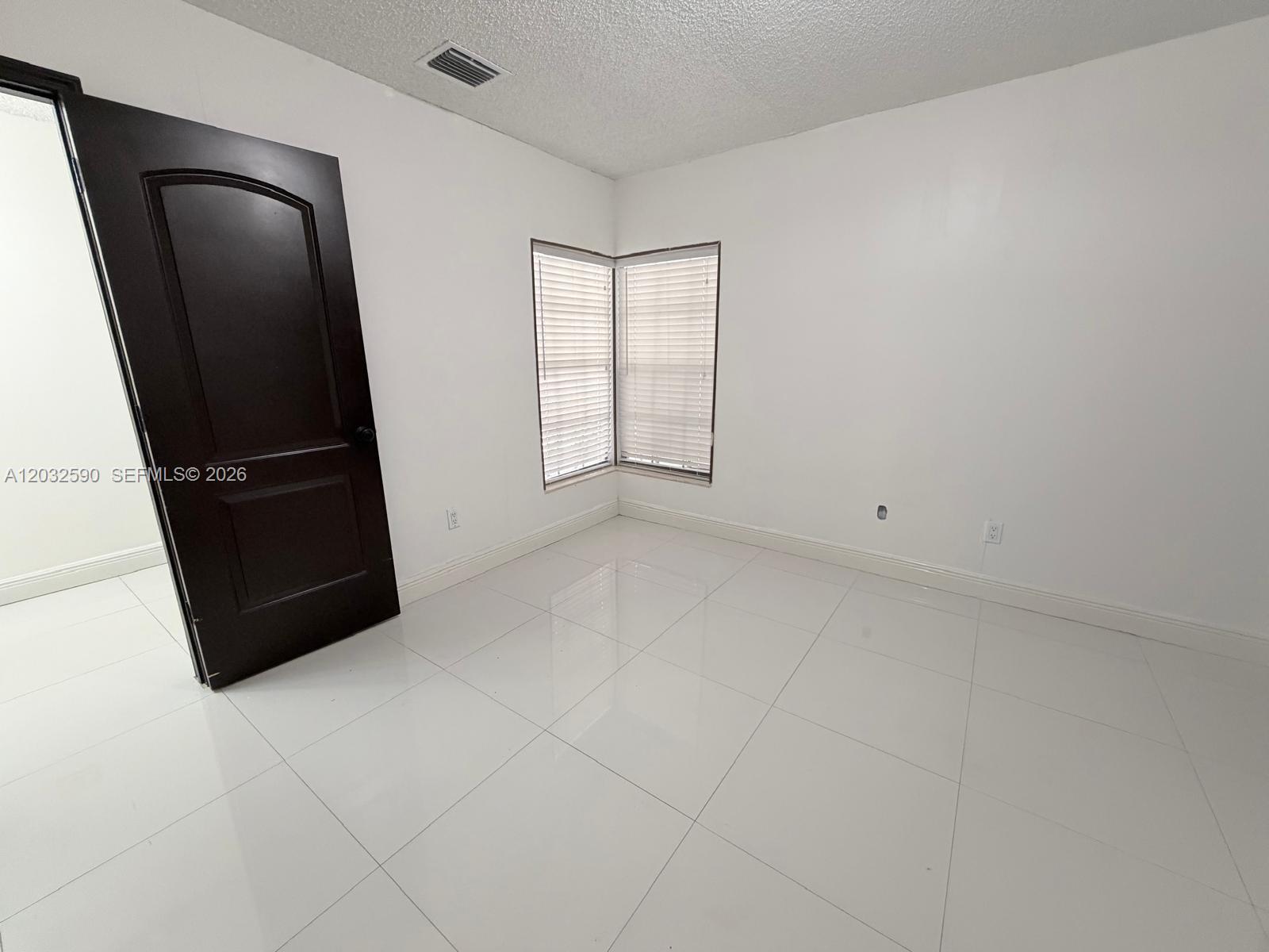 COUNTRY CLUB OF MIAMI FAI - Residential