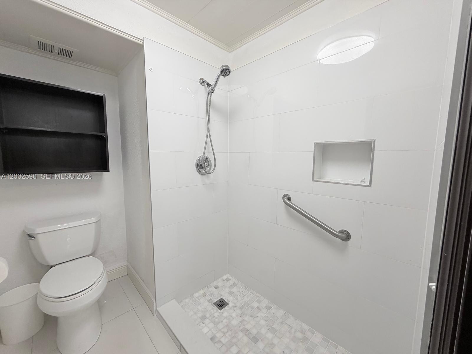 COUNTRY CLUB OF MIAMI FAI - Residential