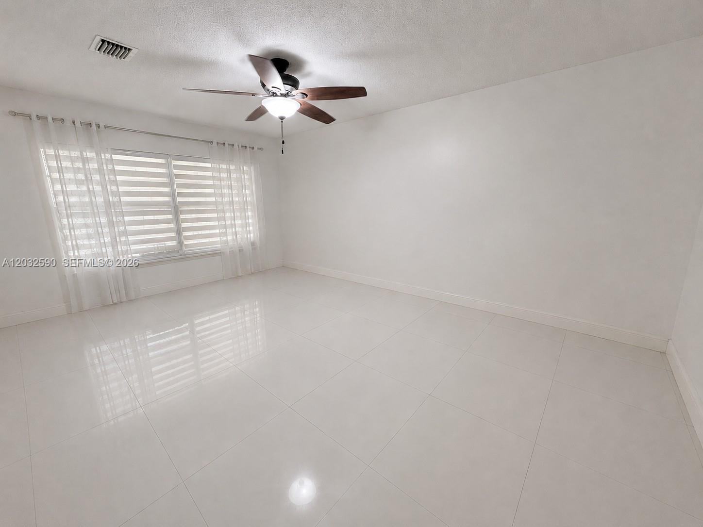 COUNTRY CLUB OF MIAMI FAI - Residential