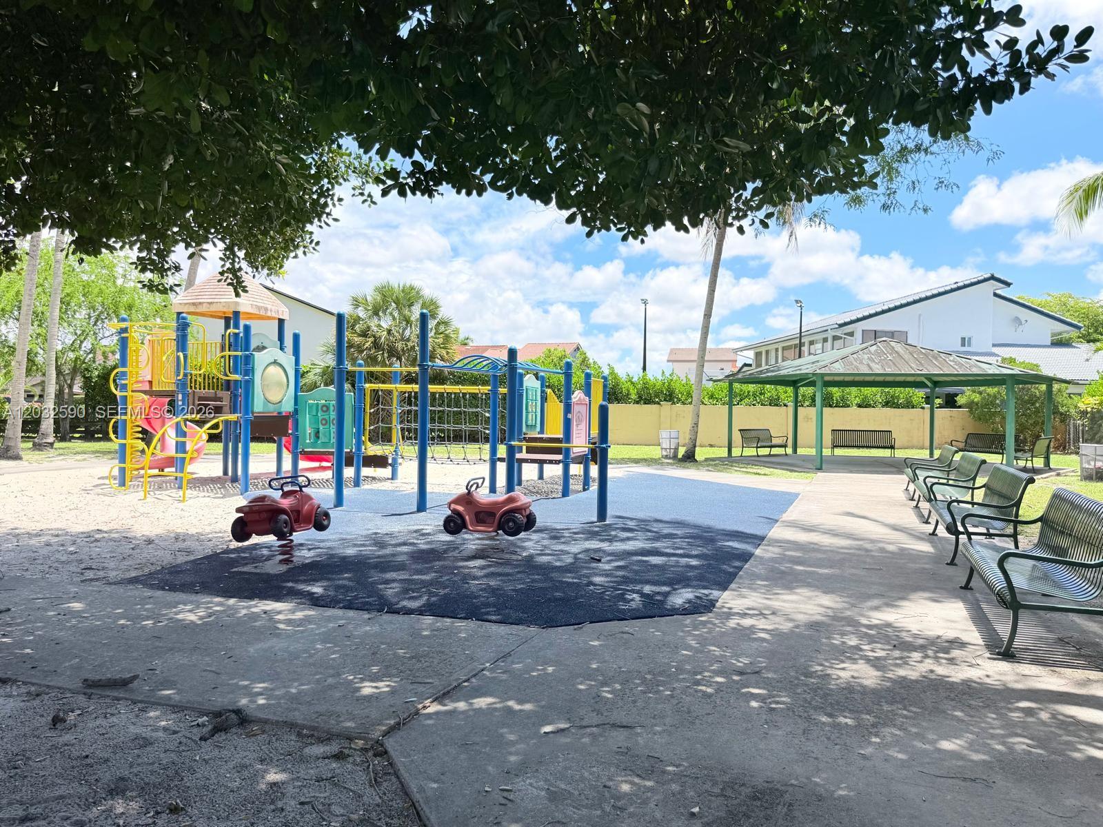 COUNTRY CLUB OF MIAMI FAI - Residential