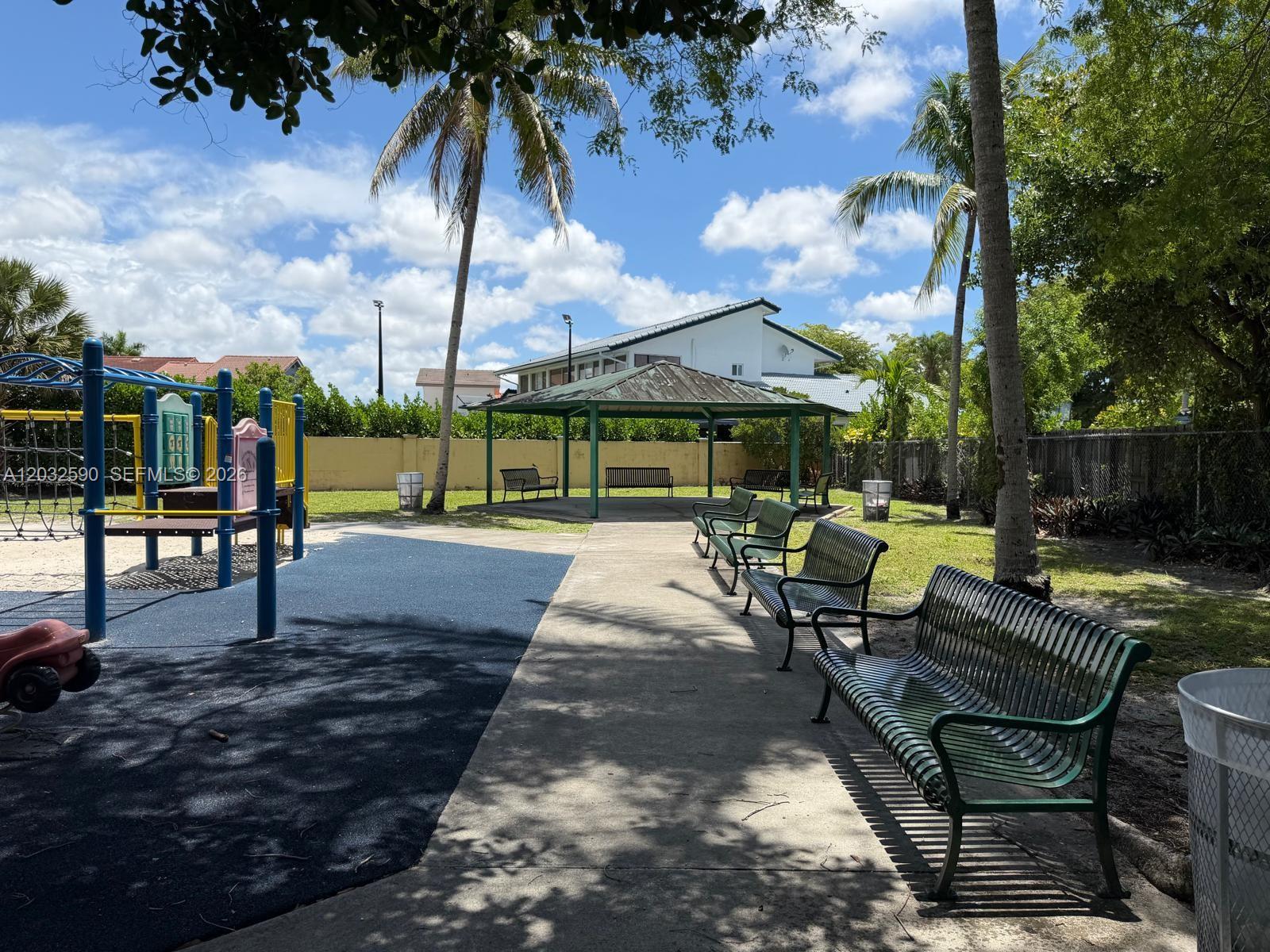 COUNTRY CLUB OF MIAMI FAI - Residential