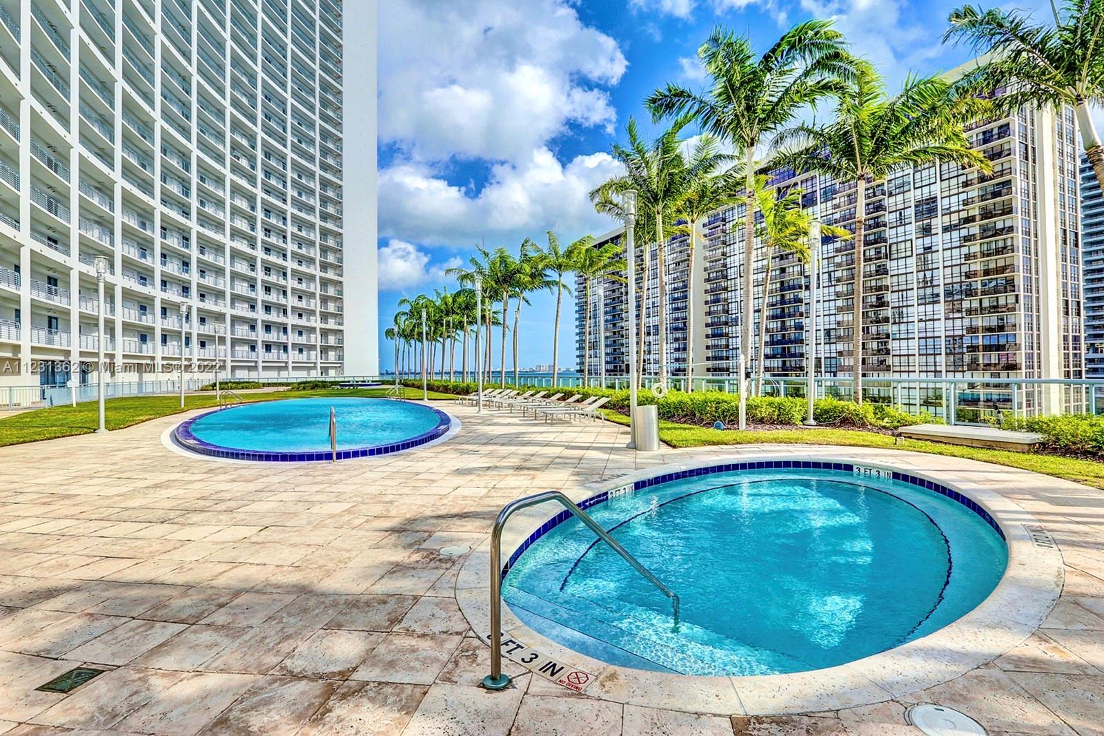 BLUE CONDO - Residential Lease