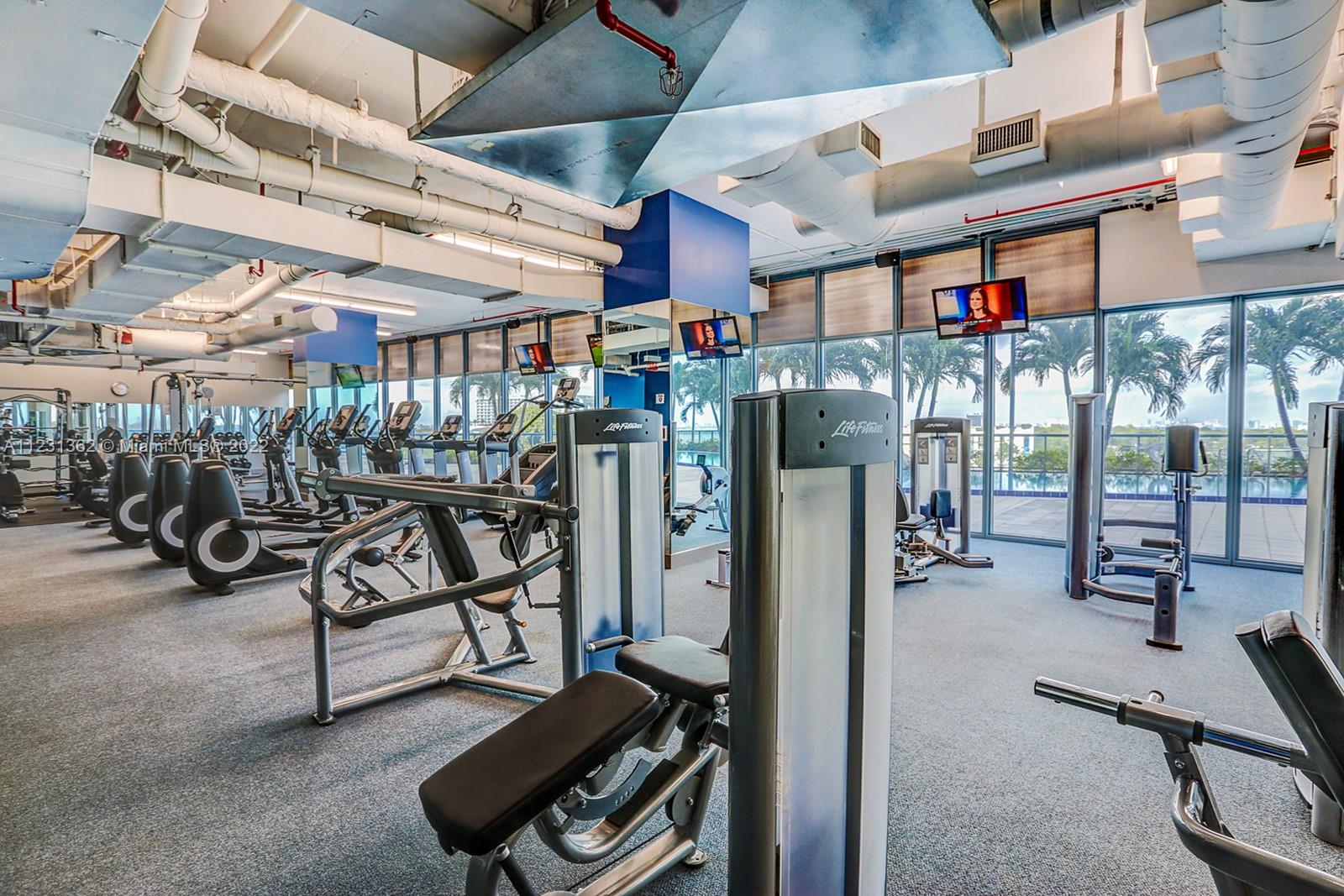 BLUE CONDO - Residential Lease