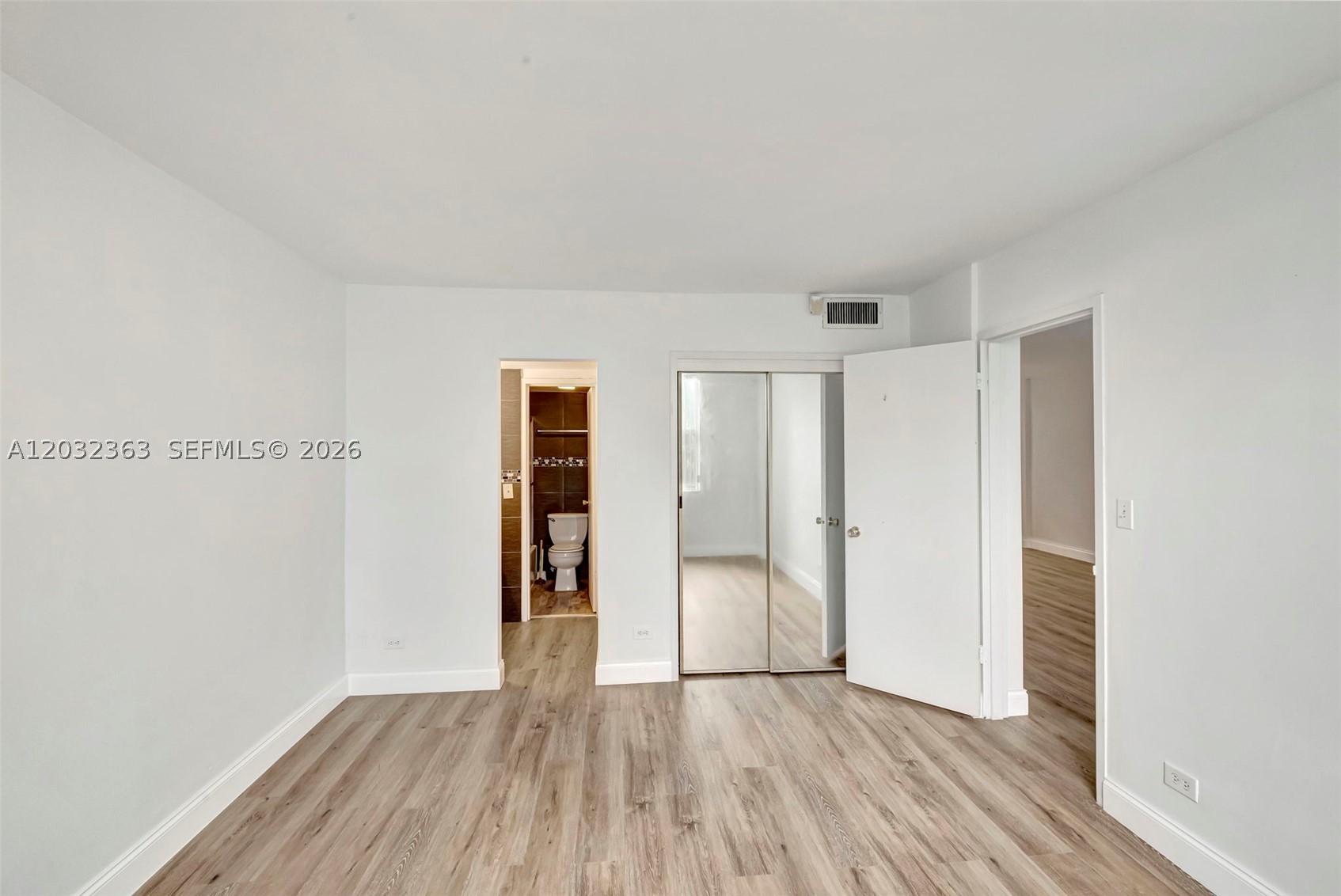 EASTERN SHORES WHITE HOUS - Residential Lease