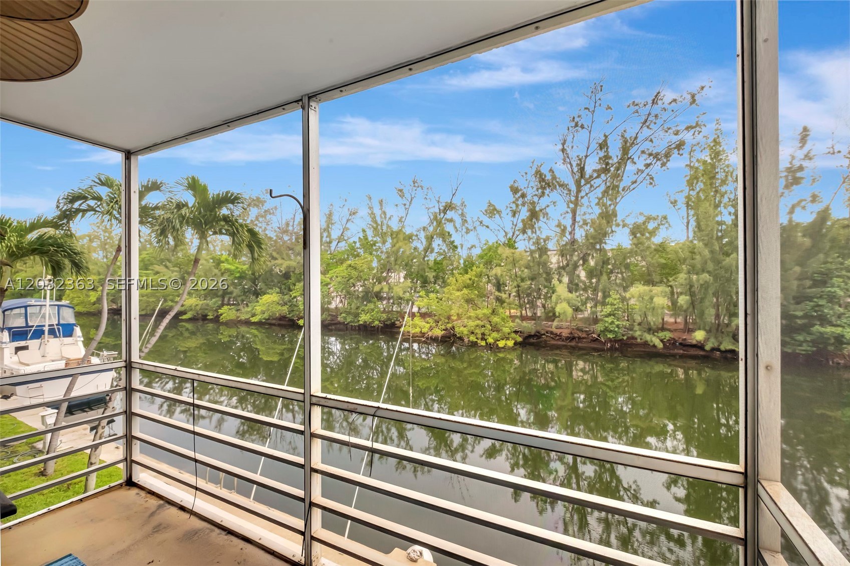 EASTERN SHORES WHITE HOUS - Residential Lease