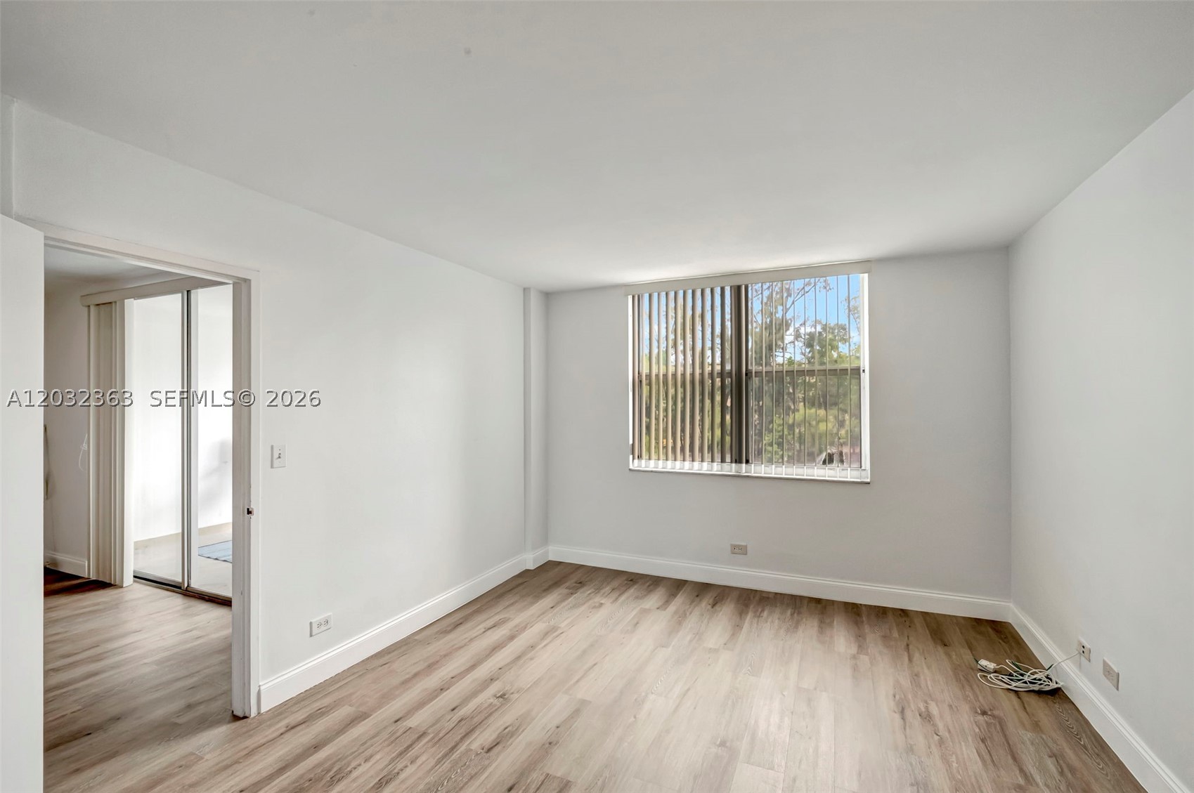 EASTERN SHORES WHITE HOUS - Residential Lease