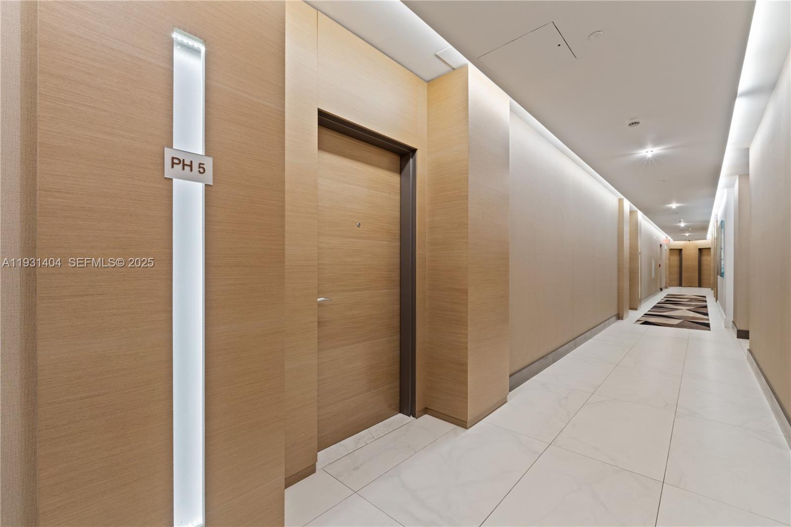 MARINA PALMS RESIDENCES N - Residential