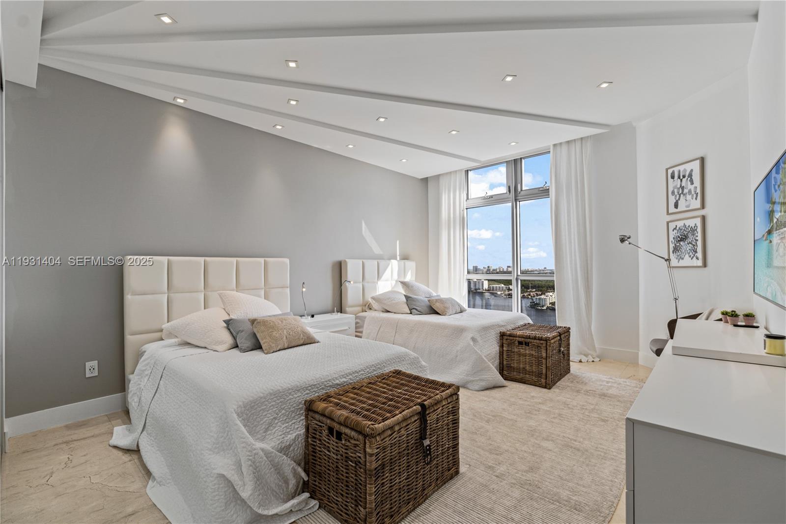 MARINA PALMS RESIDENCES N - Residential