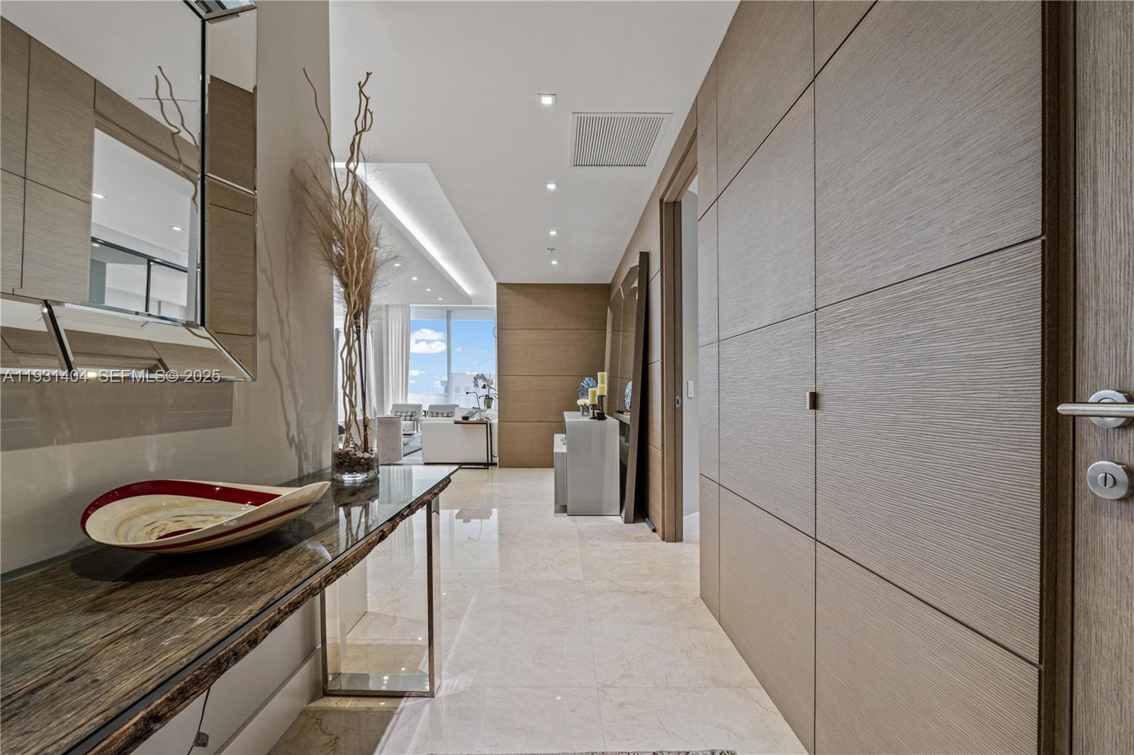 MARINA PALMS RESIDENCES N - Residential