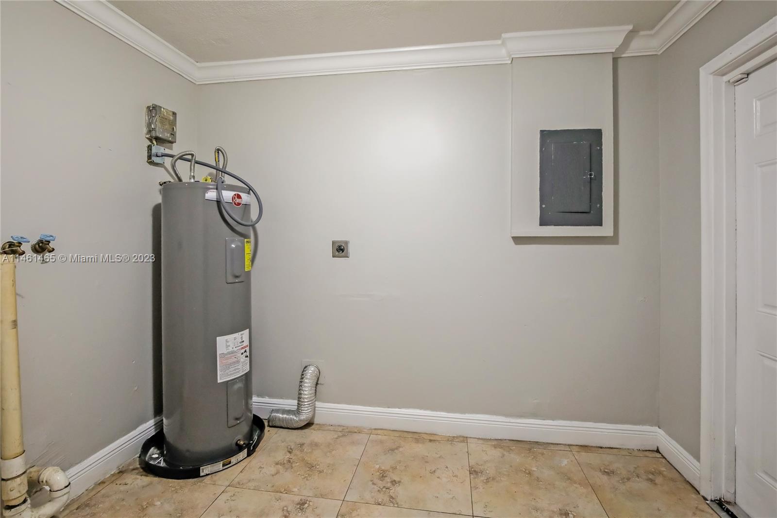 FEDERAL PARK - Residential Lease