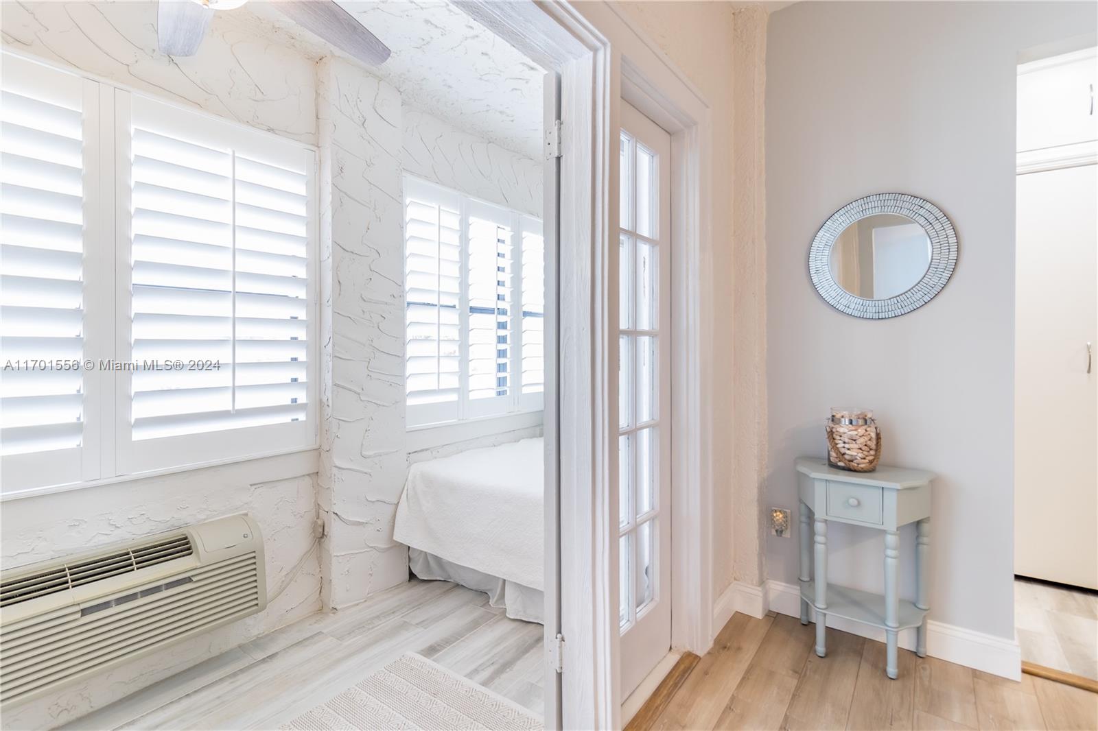 VENETIAN MANOR CONDO - Residential