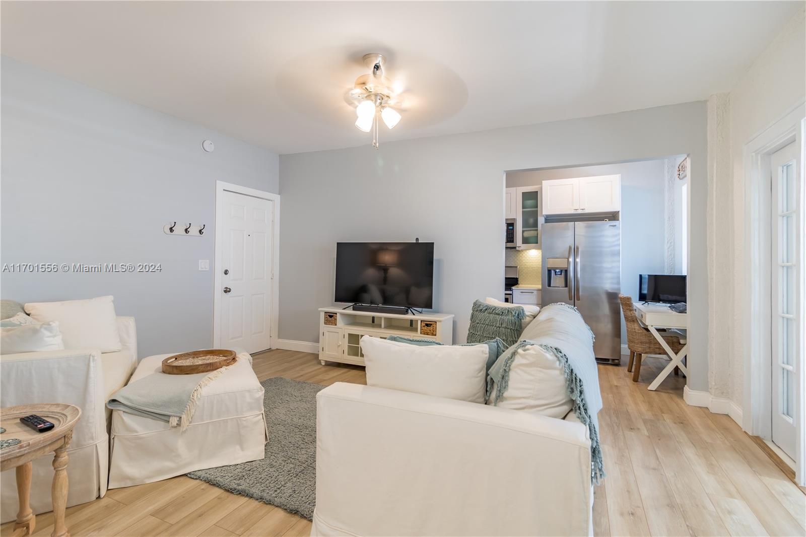 VENETIAN MANOR CONDO - Residential