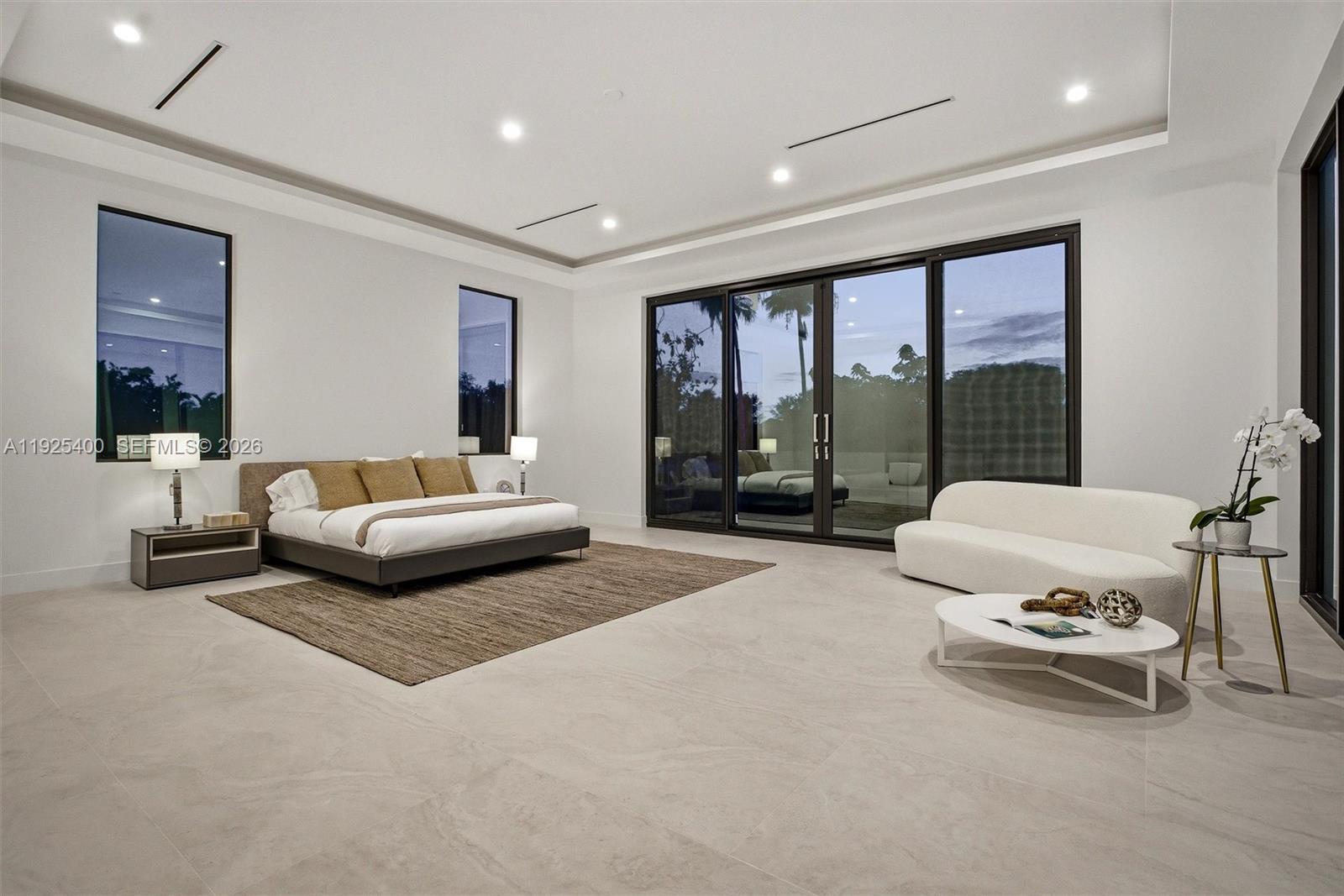HILLMONT - Residential