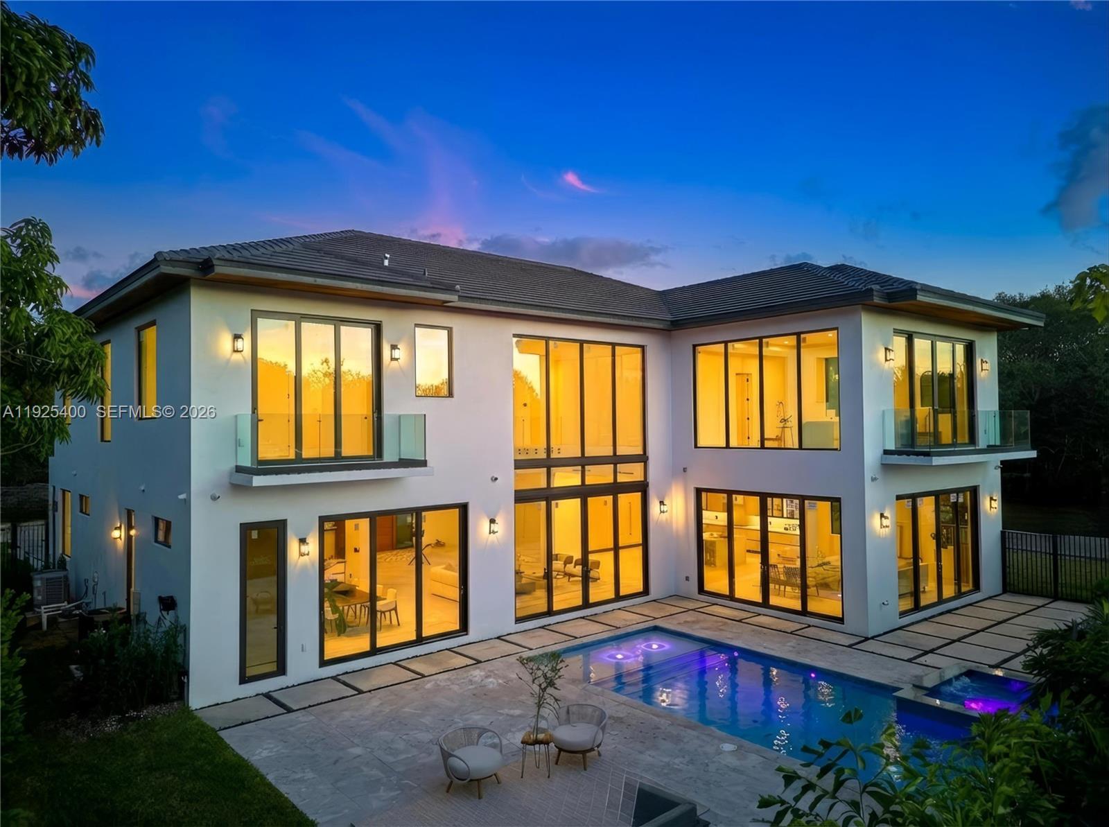 HILLMONT - Residential