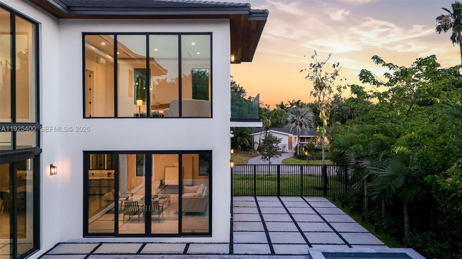 HILLMONT - Residential
