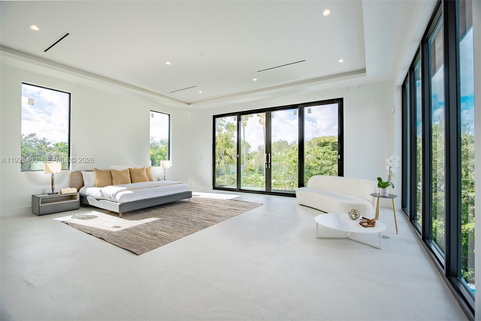 HILLMONT - Residential