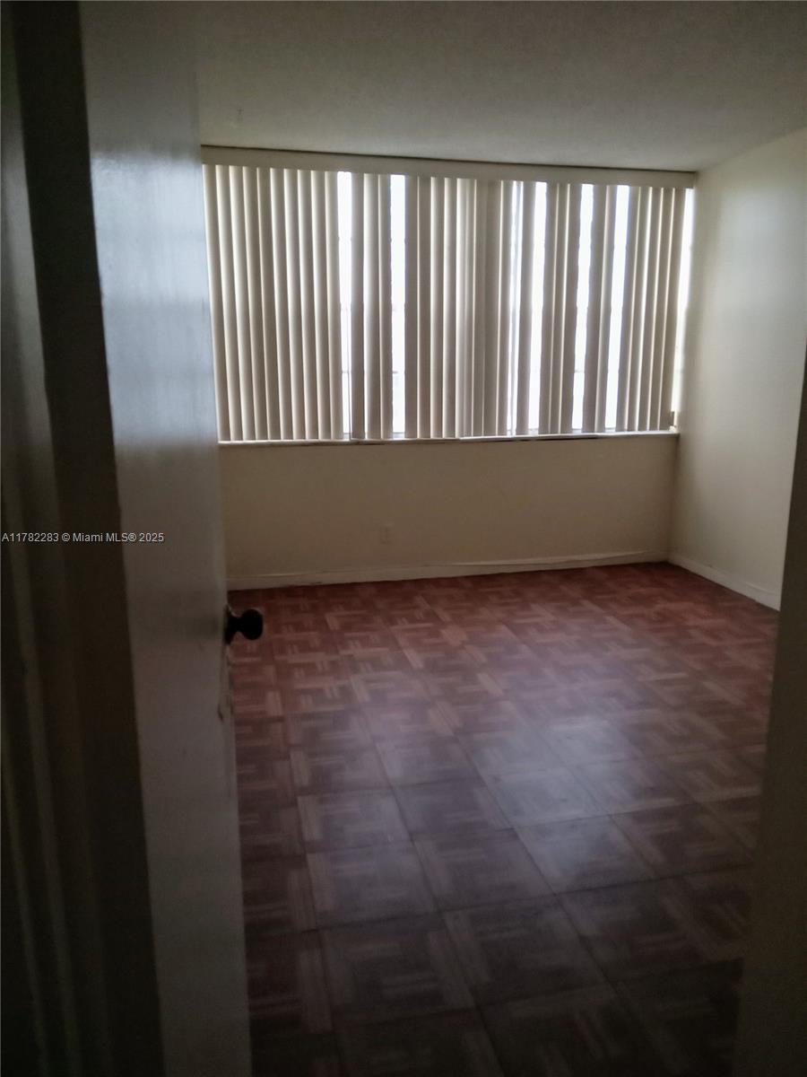 CRESTVIEW TOWERS CONDO - Residential