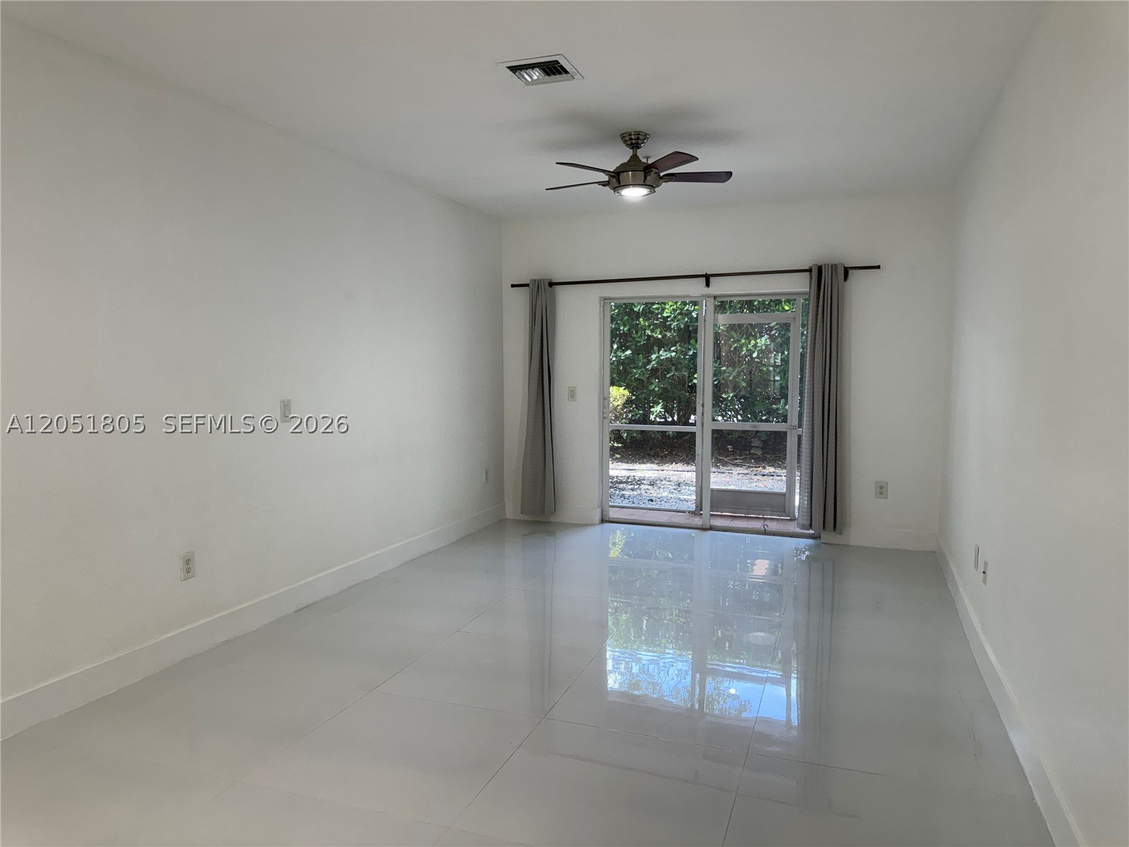 LAS BRISAS AT DORAL CONDO - Residential Lease