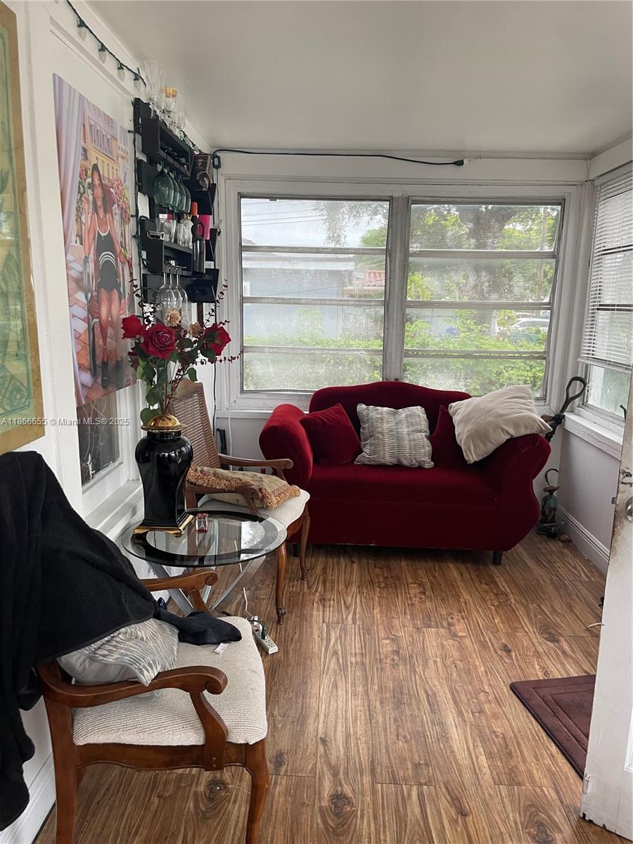 HARWOOD 2ND ADDN TO RIVER - Residential Income