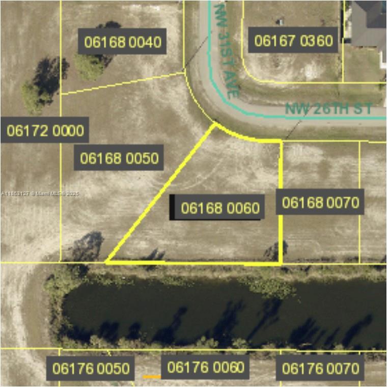 CAPE CORAL - Land