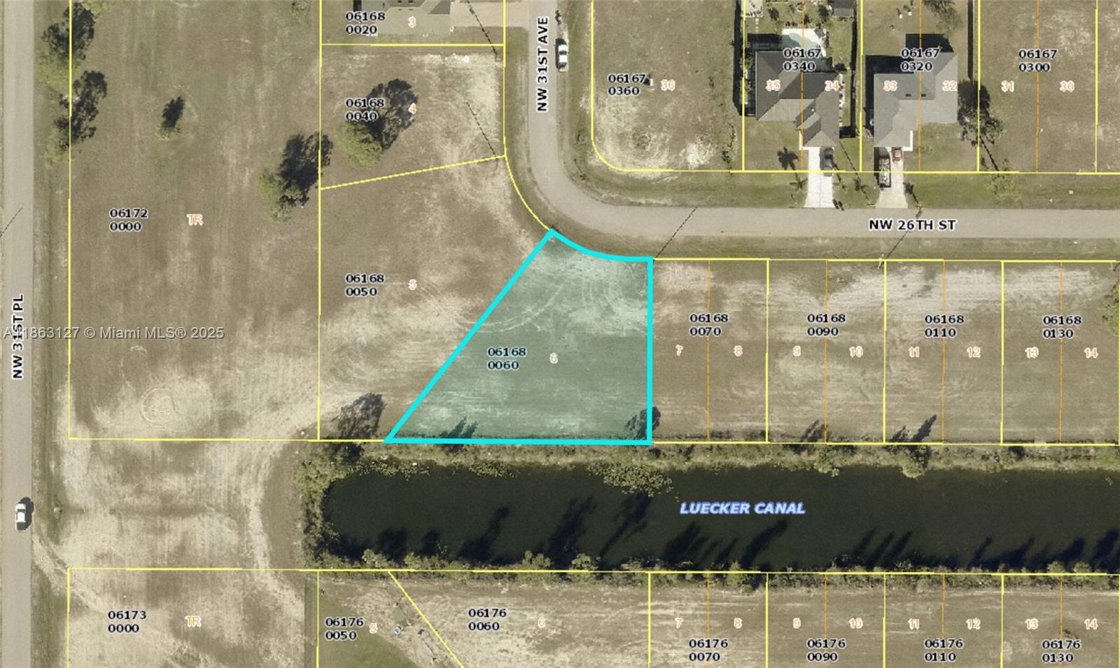 CAPE CORAL - Land