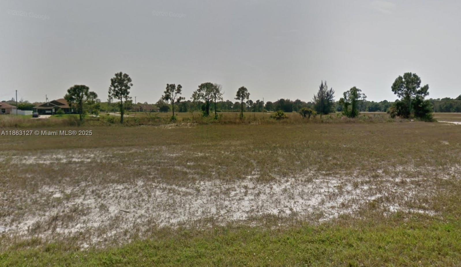 CAPE CORAL - Land