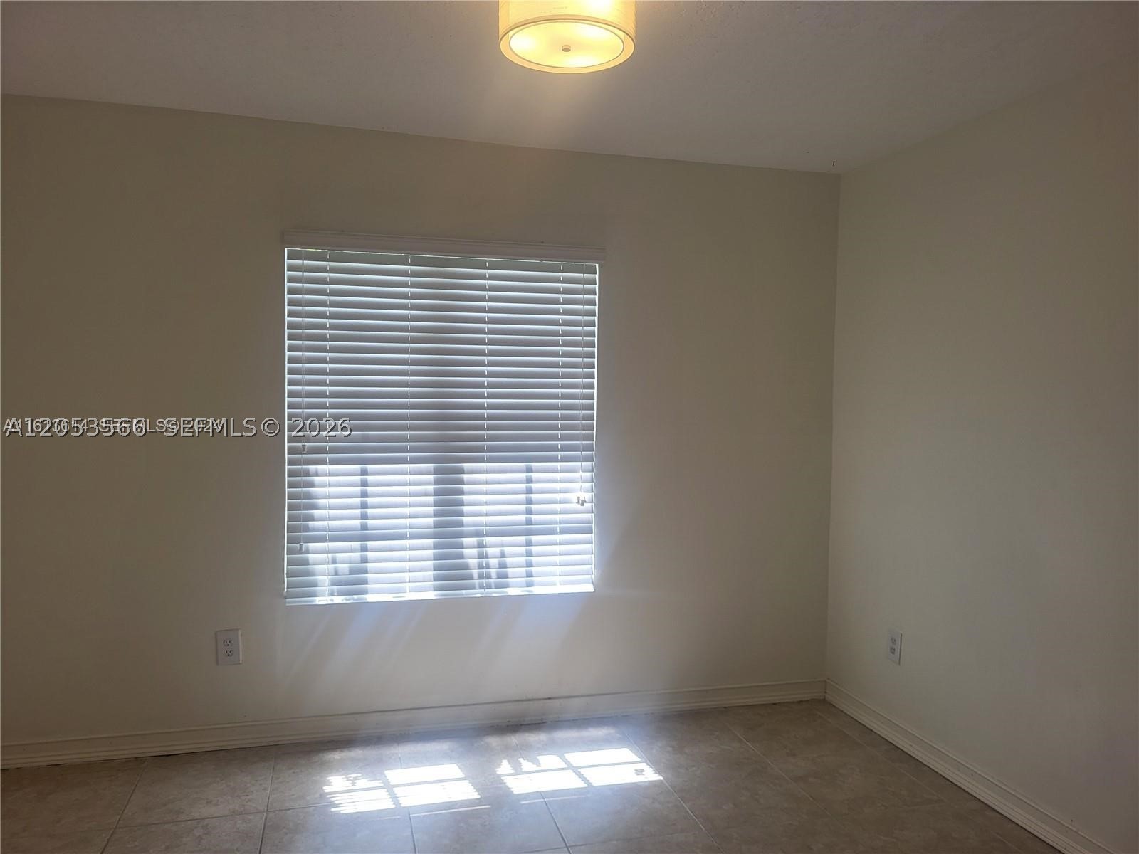 COUNTRY WALK TOWNHOUSES S - Residential Lease
