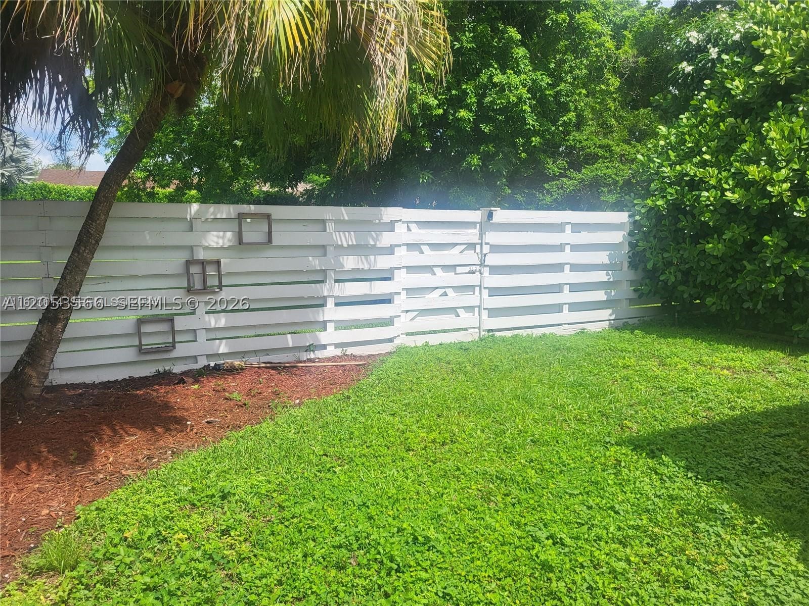 COUNTRY WALK TOWNHOUSES S - Residential Lease