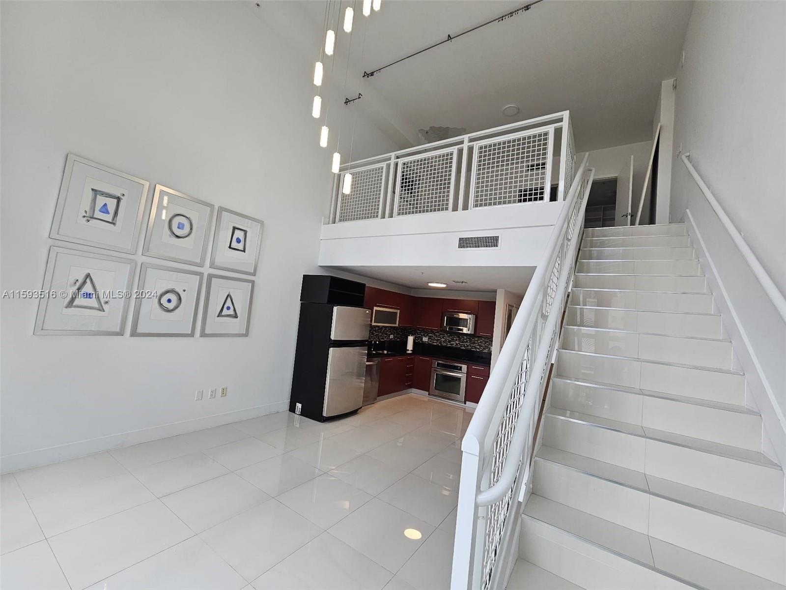 VIZCAYNE NORTH CONDO - Residential Lease