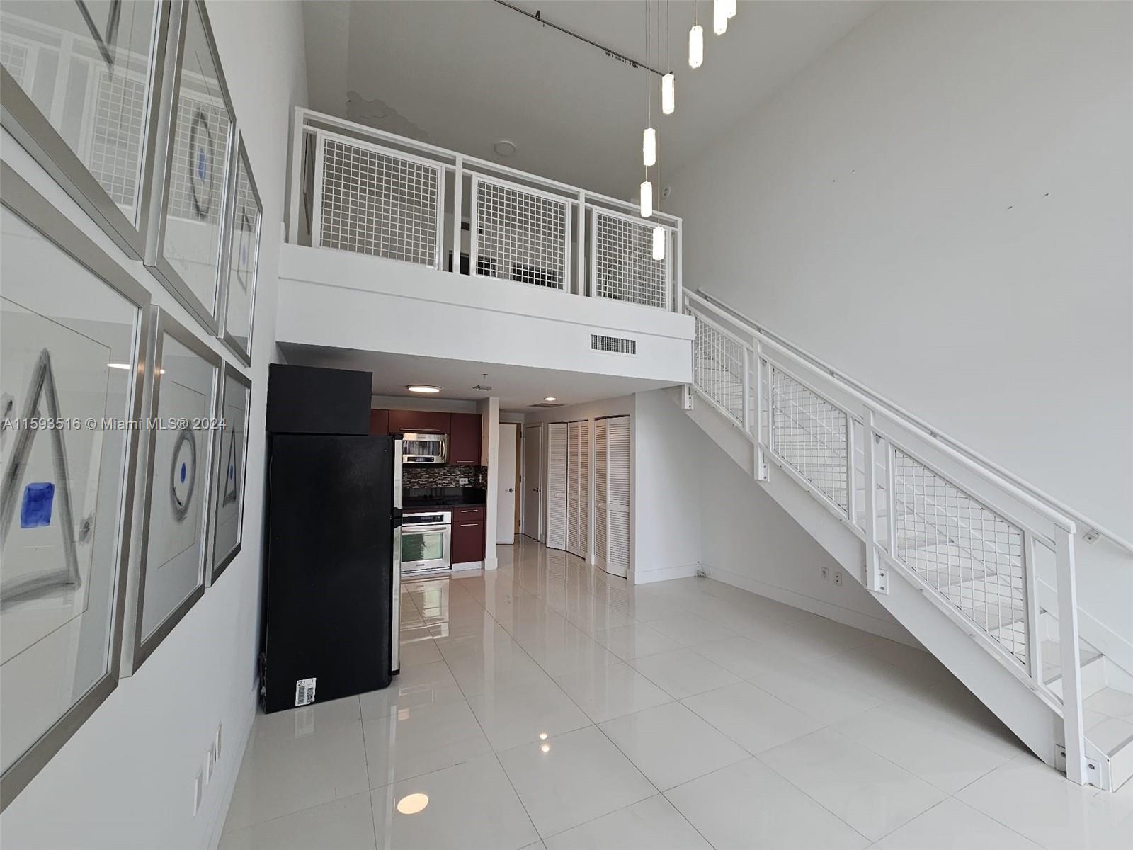 VIZCAYNE NORTH CONDO - Residential Lease