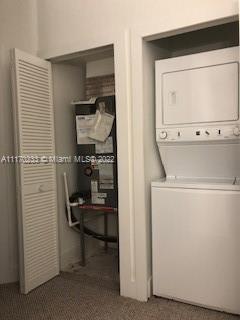 HIDDEN LAKES TOWNHOMES - Residential Lease