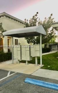 HIDDEN LAKES TOWNHOMES - Residential Lease