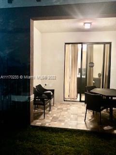 HIDDEN LAKES TOWNHOMES - Residential Lease