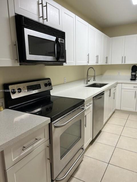 401 BLU OF NORTH BEACH CO - Residential Lease