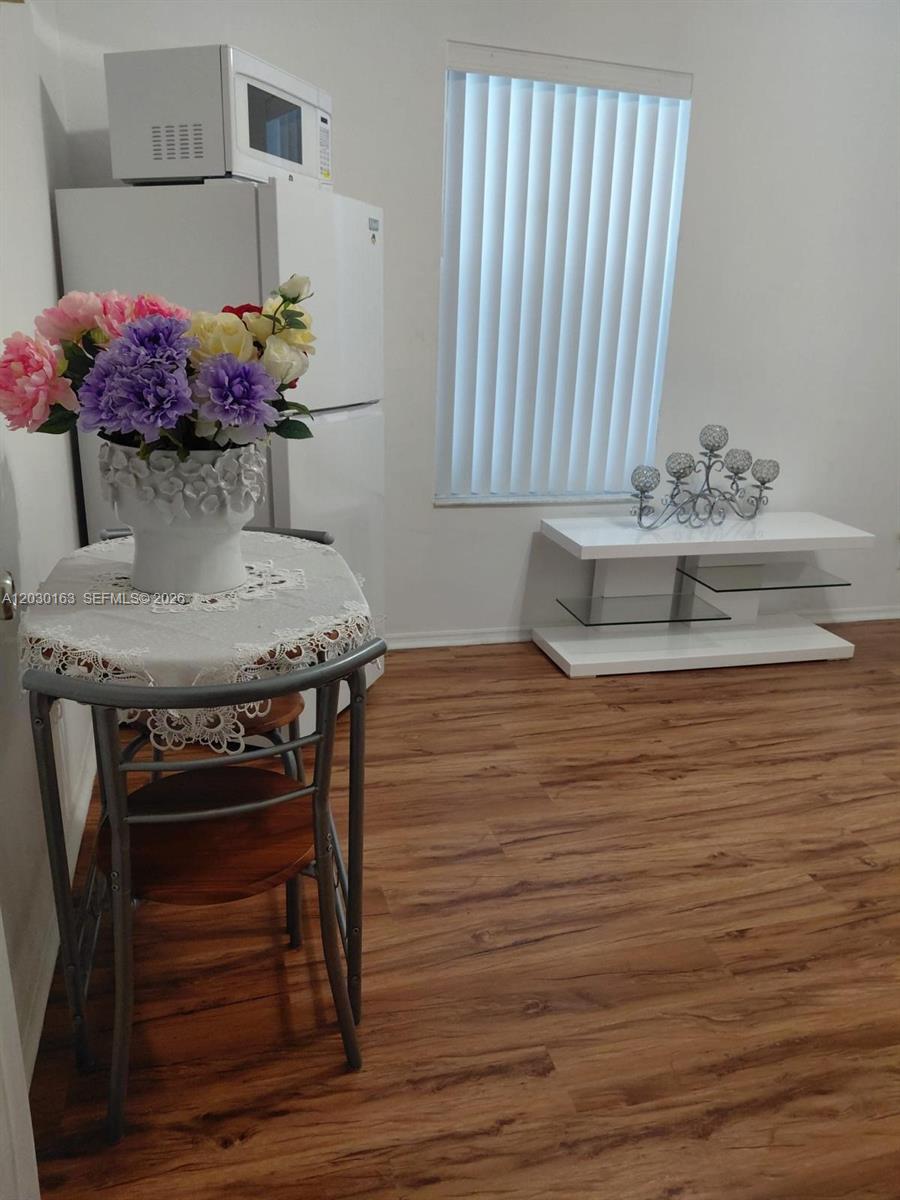 GATEWAY WEST CONDO - Residential